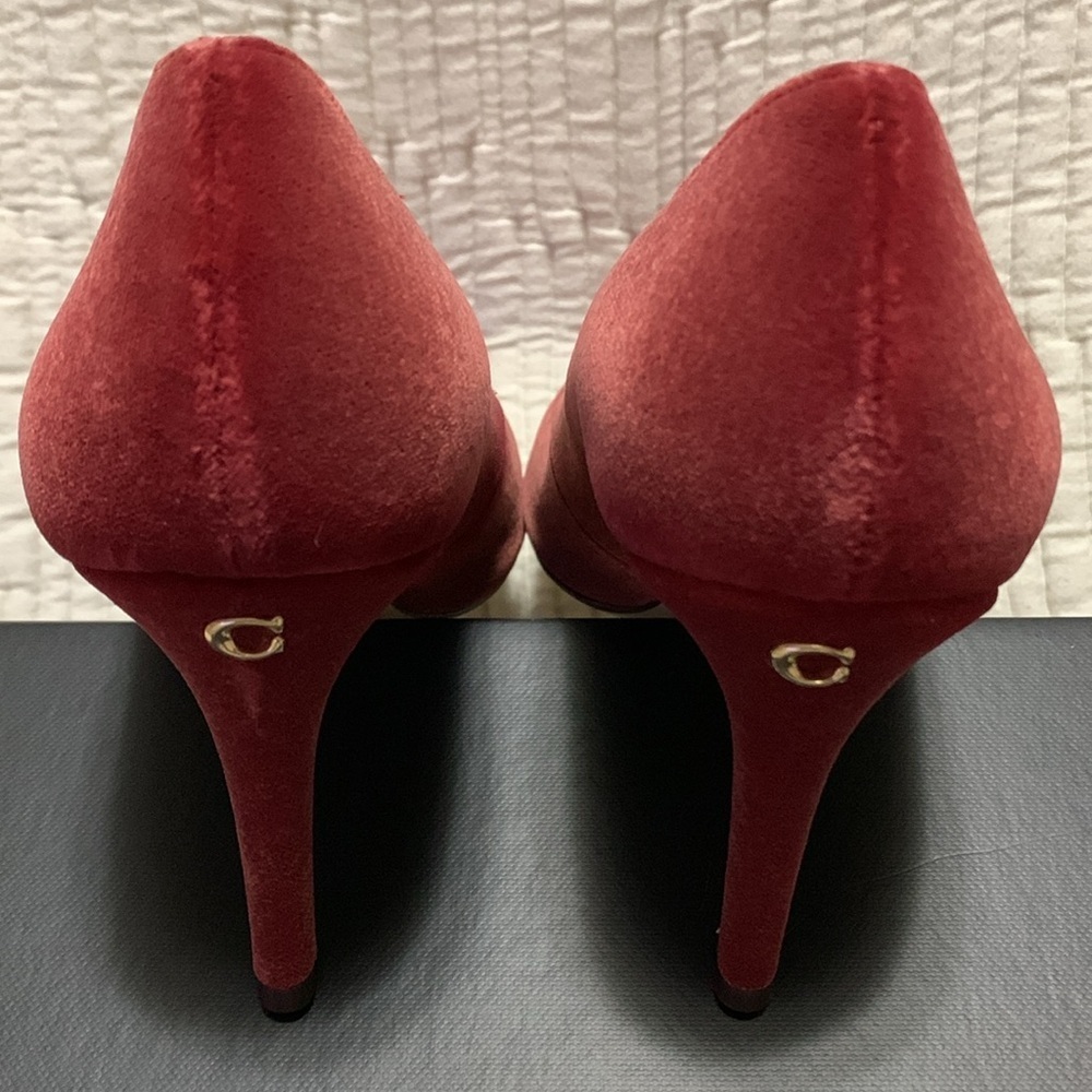 NEW COACH Skyler Vero Cupid
Velvet Cherry Pumps Size 9 Classic Formal Reception - Picture 13 of 15